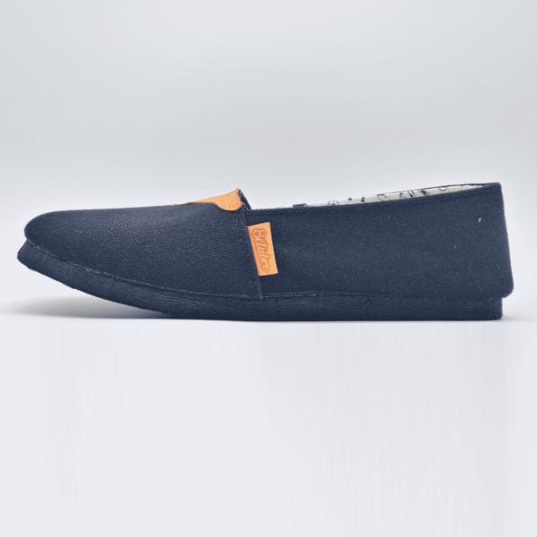 producto-horizontal-1-3 Corralera sin taco Negra
